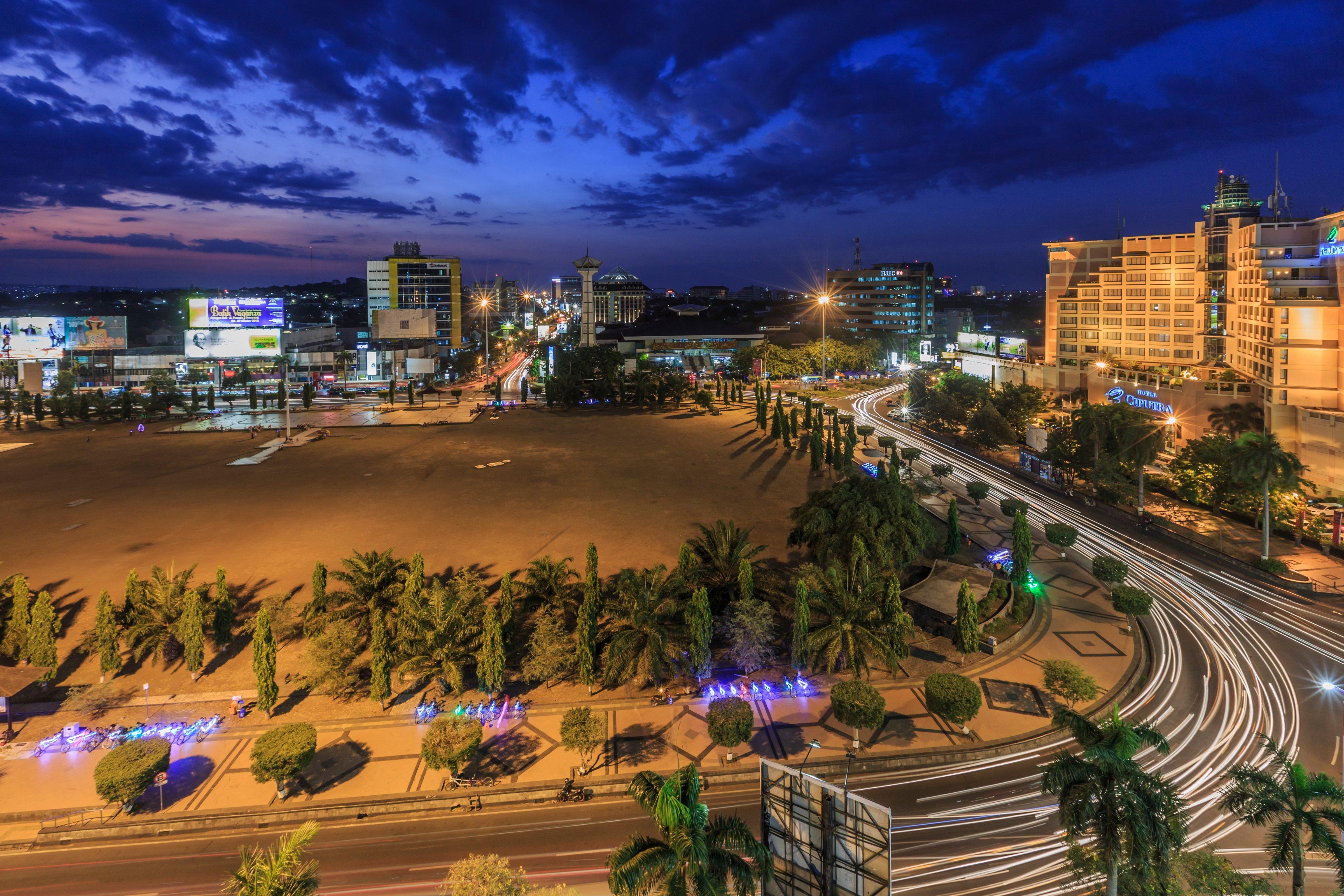 Holiday Inn Express Semarang Simpang Lima By Ihg Exteriör bild