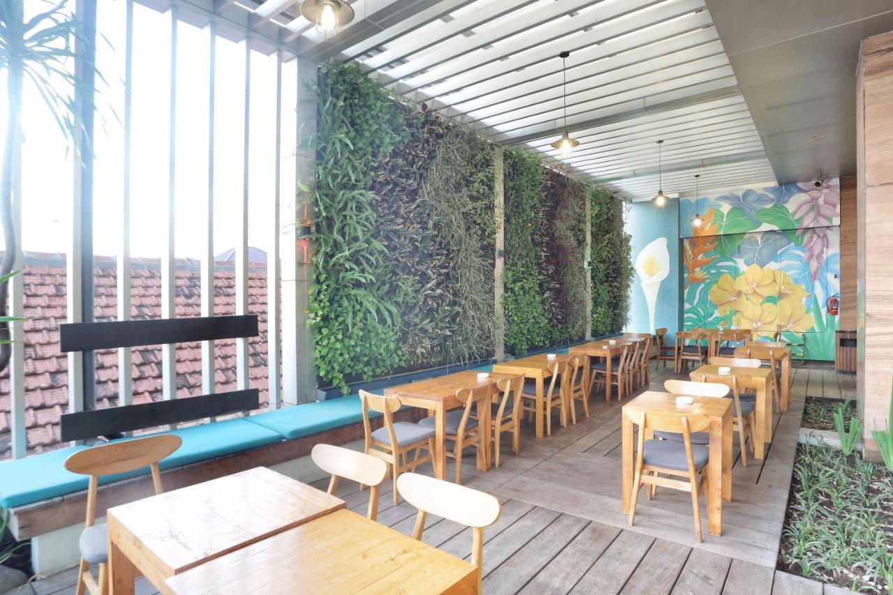 Holiday Inn Express Semarang Simpang Lima By Ihg Exteriör bild